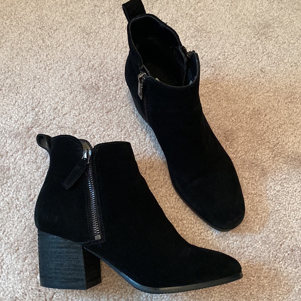 Blondo Siena Suede Waterproof Bootie